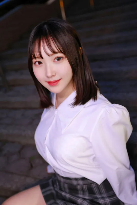 夕木こいろ、AIが描く禁断の果実。デビュー作で魅せる豊満な愛の饗宴 夕木こいろ