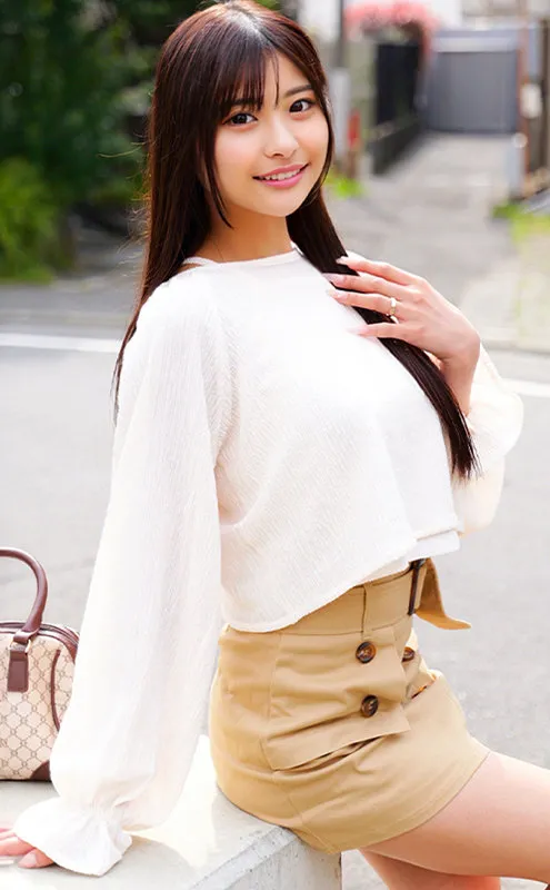 似鳥日菜、4Kで独占配信！美脚が輝く、禁断の寝取られ…？ 似鳥日菜