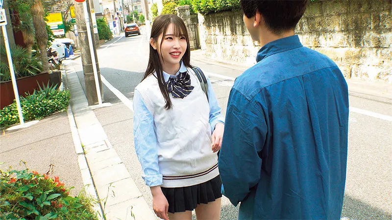 宮澤めぐ、4K独占！制服美少女の最奥愛が…？お揃い衣装も！ 宮澤めぐ