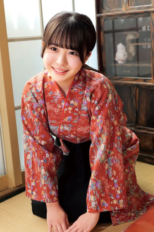 4Kで捉えた柏木こなつの豊満な曲線！温泉和服姿も… 柏木こなつ