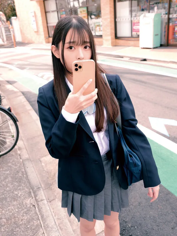 望月つぼみ、制服美少女が魅せる4Kハードな最奥愛の充填 望月つぼみ