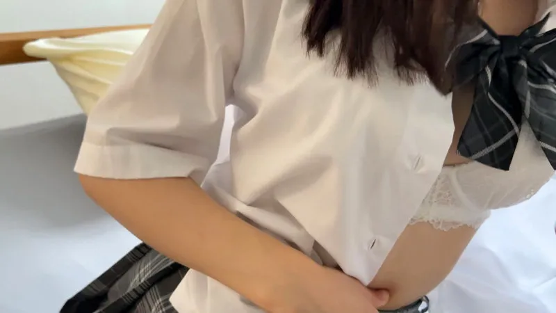 松井日奈子、独占プライベート撮影！ツンデレ制服姿にドキドキ【ハイビジョン】 松井日奈子