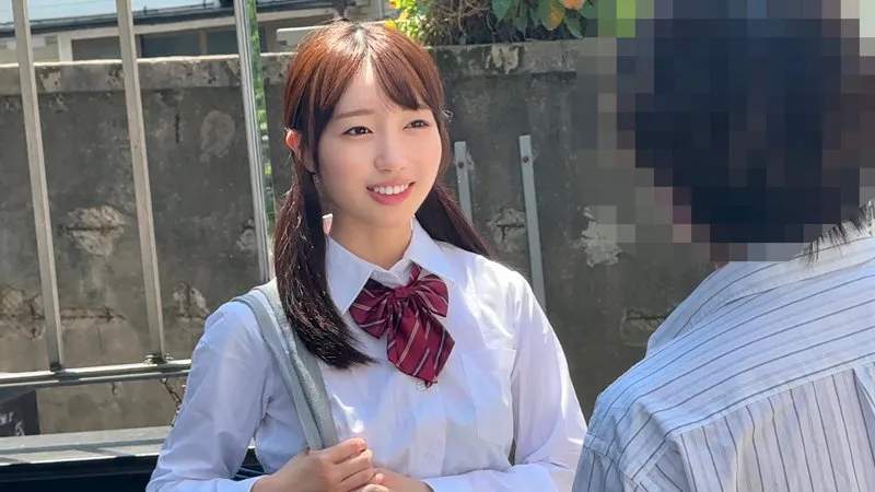 小坂環奈、制服女子が愛の電光石火！独占ハイビジョン配信 小坂環奈