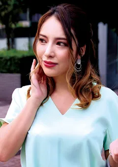 【E★人妻DX】瀬崎彩音 日焼け跡がいやらしいパイパン奥さま 【EWDX-341】 瀬崎彩音