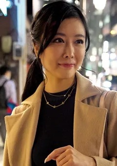 【E★人妻DX】榊夏蓮 清楚系お上品奥さまがドエロ妻になるまでの記録。 【EWDX-352】 榊夏蓮