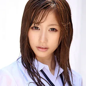 絵色千佳の極上グラビア！ハイビジョンで愛撫＆指マンを堪能 絵色千佳