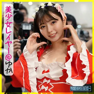 市井結夏、ツルツル美肌で魅せる！AI生成コスプレ独占配信 市井結夏