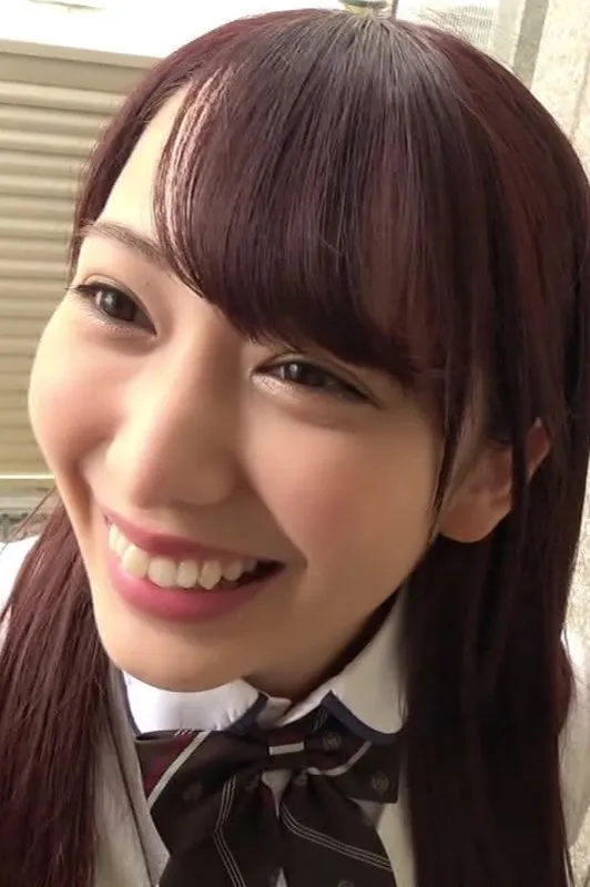 制服美少女のプライベート、乱れまくる可愛さにハイビジョンで迫る