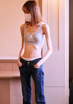 【女体研究ダークメン】懲りない38kgガールの腹パンチ女体耐久テスト 【harabokoman-0051】