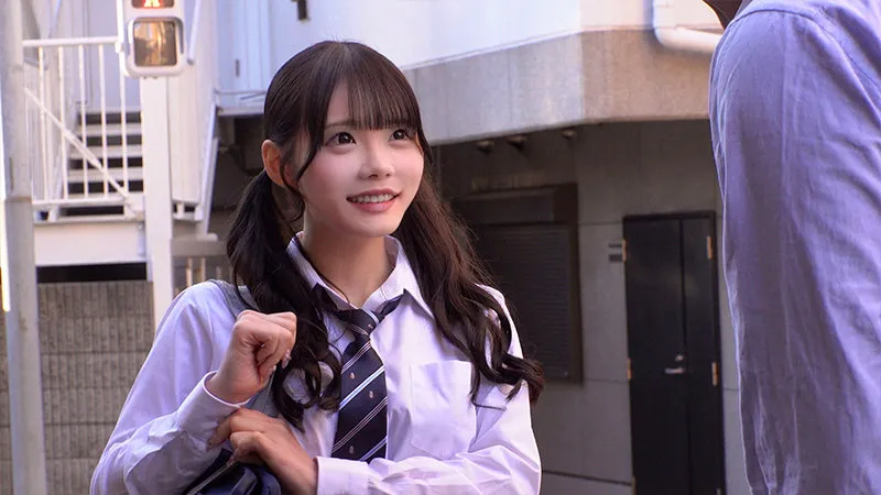 美澄玲衣、最奥までいっちゃう！？4Kハイビジョンで制服美少女を充填！ 美澄玲衣