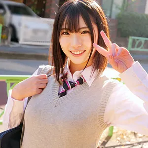 桃瀬ひまり、制服姿で電光石火！最奥愛を充填する独占ハイビジョン映像 桃瀬ひまり