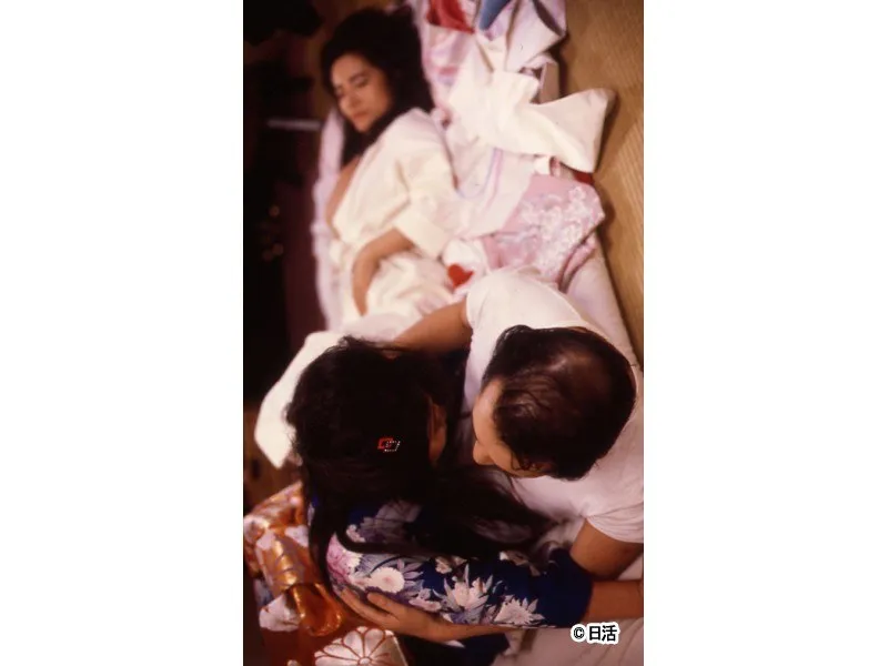 【有栖川景子 小林さゆり 龍崎久美】艶やかJDたちの華麗なる宴 - 振り袖、乱れ咲き、大人の夜- 有栖川景子,小林さゆり,龍崎久美