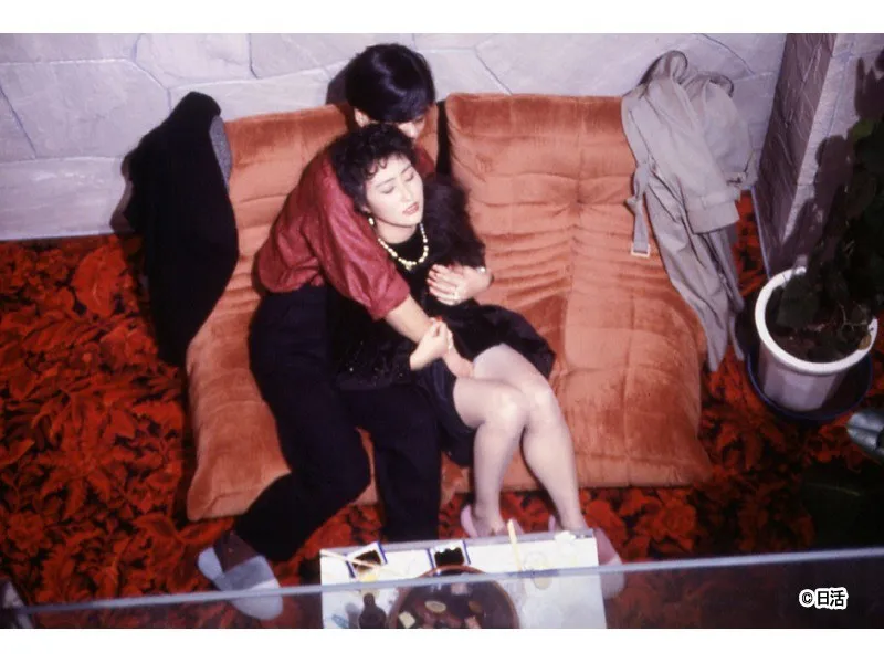 制服女子の秘密…ラブホテル消し忘れ映像、衝撃の観察記録