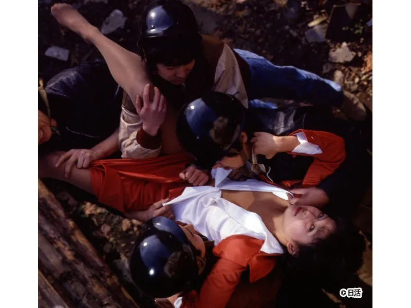 【紗貴めぐみ 麻吹淳子 幸田ちあき 水島美奈子】紗貴めぐみら美少女たちの愛と暴力！カー愛し合いの暴走儀式 紗貴めぐみ,麻吹淳子,幸田ちあき,水島美奈子