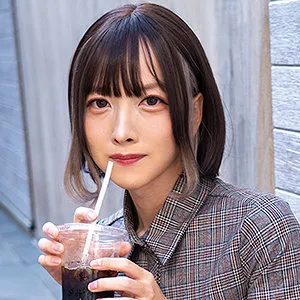 riisaの艶やかさ再発！ハイビジョン口内奉仕＆バックで魅せる、ニューハーフの美 riisa