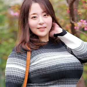 彩乃ゆかり、大人の魅力全開！豊満な果実が弾けるハイビジョン映像 彩乃ゆかり