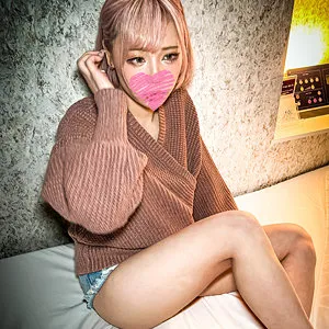 来栖みくの美乳が炸裂！口内奉仕で最奥まで愛の充填【ハイビジョン】 来栖みく