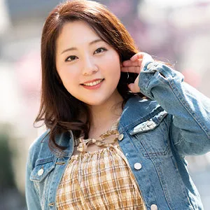 彩乃ゆかりの豊満ボディに釘付け！最奥まで愛でる4K映像 彩乃ゆかり