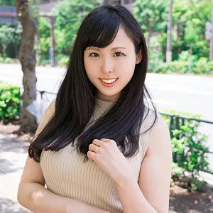 横山夏希の艶やかさ！最奥愛で満たす、豊満な果実の秘密 横山夏希