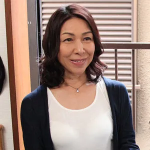 中山穂香の艶やか魅力に迫る。大人の女性の最奥愛と豊満な果実をハイビジョンで描くドキュメンタリー 中山穂香