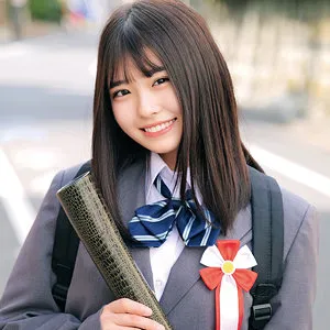 月本海咲、制服美少女が魅せる4Kハイビジョン！最奥愛充填の極上映像 月本海咲