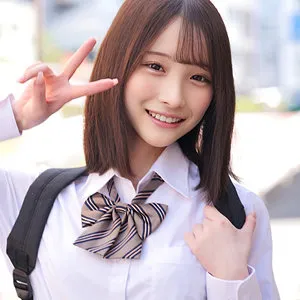 白石もも、制服姿で電光石火！ハイビジョン美少女を独占配信 白石もも