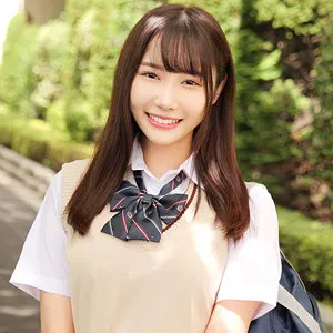 椎名心春、最奥愛の独占配信！ハイビジョン美少女に電光石火ナンパも？ 椎名心春