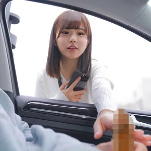 柏木こなつ、4Kで愛を語る。青空の下、大胆なプライベート撮影！ 柏木こなつ