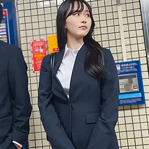 里宮れん、4Kで捉えたOLの秘密…最奥愛充填の隠し撮り映像 里宮れん