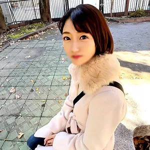 愛くるしい笑顔と豊満な肉体美！ショートヘアーのあやの、プライベートな魅力に迫る