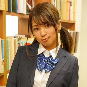 柊るい、制服姿で魅せる最奥愛…！美乳が弾けるハードな密着映像 柊るい