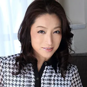 松本まりなと快楽の3P！大人の女性が魅せる、好色なハードな愛の夜 松本まりな