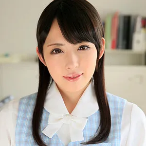 色白美女・黒木いくみ、オフィスで魅せる極上の指マン！ 黒木いくみ