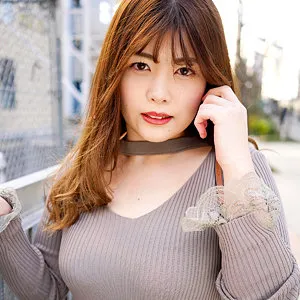 新山ちなつ、奔放な魅力全開！豊満な果実が彩るハイビジョン映像 新山ちなつ