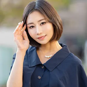 明里ともか、4Kで迫る大人の魅力！禁断の愛と豊満な果実 明里ともか