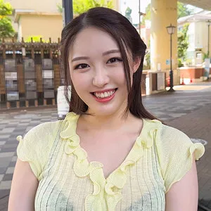 葉山さゆり、4Kで捉えた豊満な果実。プライベートな最奥愛の充填 葉山さゆり