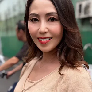 紅月愛、秘めたる魅力解放！大人の女性が語る最奥愛と湯浴みの誘惑 紅月愛