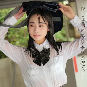 知花しおん、4K美少女が挑む羞恥プレイ！最奥愛の充填に密着 知花しおん