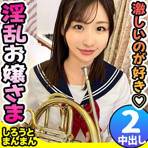 【Nia（伊東める）】伊東める、清楚な制服＆コスプレで魅せる…最奥愛のプライベート撮影 Nia（伊東める）