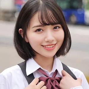 南見つばさ、制服姿で電光石火！最奥愛を充填するハイビジョン独占配信 南見つばさ