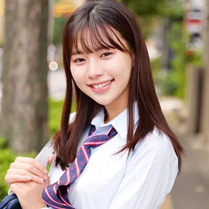 五芭の制服姿に釘付け！イタズラ満載の最奥愛充填ハイビジョン映像 五芭