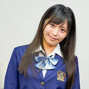 久留木玲、制服姿で魅せる最奥愛！ハイビジョンで美乳を堪能 久留木玲