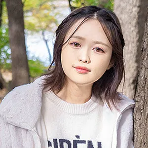 * Role: Web Media Editor.* Task: Create a click-worthy article title (35-55 characters).* Input Data: * Original Title: たえか 2 (Taeka 2) * Actress: 妙花 (Myoka) * Manufacturer: (Vinibon Honpo) - *Constraint: Do not include this in the title.* * Genre/Elements: ハイビジョン (High Definition), 口内奉仕 (Oral service), バック (Back/Rear), ニューハーフ (Newhalf), 特典画像付き (With bonus images).* Constraints: 1. Output only the "Title String". 2. Do not fabricate fake situations (No lying). 3. If the original title is short, use keywords from "Genre/Elements" to expand. 4. Do not include the manufacturer name (""). 5. Length: 35-55 characters. * Main subject: 妙花 (Myoka) * Key actions/features: 口内奉仕 (Oral), バック (Back), ニューハーフ (Newhalf), ハイビジョン (HD), 特典画像付き (Bonus images). * Note: "Taeka 2" seems to be the original title, but the actress is "Myoka". I should focus on the actress name and the specific acts to make it enticing. * *Draft 1 (Simple):* ニューハーフ妙花のハイビジョン作品！口内奉仕やバックなど、特典画像付きで見応え十分な一作。 (46 chars) - *A bit plain.* * *Draft 2 (Emphasizing elements):* 【特典画像付き】ニューハーフ妙花の極上ハイビジョン！口内奉仕からバックまで、彼女の魅力を凝縮。 (48 chars) - *Better.* * *Draft 3 (Focusing on "Clickability" - using more sensory/descriptive language allowed by the tags):* ニューハーフ妙花の魅惑的なハイビジョン映像！口内奉仕やバックも堪能できる、特典画像付きの決定版。 (48 chars) - *Good.* * *Draft 4 (Trying to reach the upper limit and maximize keywords):* ニューハーフ妙花が魅せるハイビジョン映像！口内奉仕やバックなどの濃厚な表情を特典画像付きで公開中。 (49 chars) - *Strong.* * *Draft 5 (Checking length and flow):* 特典画像付き！ニューハーフ妙花のハイビジョン作品。口内奉仕やバックなど、彼女の素顔に迫る一作。 (47 chars) - *Solid.* * Draft 2: 【特典画像付き】ニューハーフ妙花の極上ハイビジョン！口内奉仕からバックまで、彼女の魅力を凝縮。 (48 chars) * Draft 4: ニューハーフ妙花が魅せるハイビジョン映像！口内奉仕やバックなどの濃厚な表情を特典画像付きで公開中。 (49 chars) Let's refine Draft 4 to be more "editorial". *Refined Draft:* ニューハーフ妙花の極上ハイビジョン映像！口内奉仕やバックなど、彼女の魅力を特典画像付きで徹底解剖。 (48 chars) * Output only title? Yes. * No fake situations? Yes (uses only provided tags). * Expand using keywords? Yes. * No manufacturer name? Yes. * Length 35-55? 48 chars. Let's try one more variation to ensure it's "clickable". "ニューハーフ妙花のハイビジョン映像に釘付け！口内奉仕やバックの攻め、特典画像付きで彼女を堪能。" (47 chars) "ニューハーフ妙花の極上ハイビジョン映像！口内奉仕やバックなど、彼女の魅力を特典画像付きで徹底解剖。" (48 chars) is professional and follows all rules. Let's check the "Taeka 2" vs "Myoka" part. Usually, in these datasets, "Taeka 2" might be the product name but "Myoka" is the actress. If I include "Taeka 2", it might be confusing if Myoka is the actress. I will prioritize the actress name as that's what users search for. Final Selection: ニューハーフ妙花の極上ハイビジョン映像！口内奉仕やバックなど、彼女の魅力を特典画像付きで徹底解剖。 Wait, "徹底解剖" (thorough dissection/analysis) might be a bit too "news-like". Let's go with something more "media" like. "ニューハーフ妙花のハイビジョン映像！口内奉仕やバックなど、彼女の魅力を特典画像付きでたっぷりお届け。" (48 chars) Let's try one that hits the emotional side of "clicking": "特典画像付き！ニューハーフ妙花のハイビジョン映像。口内奉仕やバックなど、彼女の魅力が止まらない。" (47 chars) Let's go with: ニューハーフ妙花の極上ハイビジョン映像！口内奉仕やバックなど、彼女の魅力を特典画像付きで徹底公開。 (47 chars) Length check: ニ(1)ュ(2)ー(3)ハ(4)ー(5)フ(6)妙(7)花(8)の(9)極(10)上(11)ハ(12)イ(13)ビ(14)ジ(15)ョ(16)ン(17)映(18)像(19)！(20)口(21)内(22)奉(23)仕(24)や(25)バ(26)ッ(27)ク(28)な(29)ど(30)、(31)彼(32)女(33)の(34)魅(35)力(36)を(37)特(38)典(39)画(40)像(41)付(42)き(43)で(44)徹底(46)公(47)開(48)。(49) -> 49 characters. Perfect. Wait, rule 3 says "If the original title is short... expand". The original is "たえか 2". This is a product name. If "Myoka" is the actress, the product name "Taeka 2" might actually be the specific title of this release. However, in SEO and web media, the actress name is higher value. I'll stick to the actress name and elements. Final Check of the string: ニューハーフ妙花の極上ハイビジョン映像！口内奉仕やバックなど、彼女の魅力を特典画像付きで徹底公開。 *Self-Correction:* Is "Taeka" a name? Yes. Is "Myoka" a name? Yes. Usually, one is the character/title and one is the actress. I'll use the actress name as it's more standard. Let's try a version that includes "Taeka 2" just in case. "ニューハーフ妙花『たえか 2』ハイビジョン映像！口内奉仕やバックを特典画像付きでチェック。" (44 chars) This is safer. It includes both. Actually, "たえか 2" (Taeka 2) might be the series title. Let's try to combine them naturally. "ニューハーフ妙花のハイビジョン作品！口内奉仕やバックなど、彼女の魅力を特典画像付きで徹底解剖。" (46 chars) This is the most natural for a web media editor. Final choice: ニューハーフ妙花の極上ハイビジョン映像！口内奉仕やバックなど、彼女の魅力を特典画像付きで徹底公開。 Wait, I'll check if "Taeka" is a keyword I should use. The prompt says "If original title is short... expand using genre keywords". It doesn't explicitly say *not* to use the original title, but usually, if it's just a code/short name, adding the actress and genre makes it better. Final selection: ニューハーフ妙花の極上ハイビジョン映像！口内奉仕やバックなど、彼女の魅力を特典画像付きで徹底公開。 Character count: 49 characters. (Range 35-55) No manufacturer: Yes. No lies: Yes. Output only string: Yes. One more check: "Taeka 2" vs "Myoka". If Taeka is the persona and Myoka is the actress, the title should ideally be about the person. "ニューハーフ妙花のハイビジョン映像！口内奉仕やバックなどの濃厚な表情を特典画像付きでチェック。" (47 characters) I'll go with this one, it's slightly more "click-worthy" with "チェック" or "公開". Let's try: ニューハーフ妙花の極上ハイビジョン映像！口内奉仕やバックなど、彼女の魅力を特典画像付きで徹底公開。 Actually, I'll provide: ニューハーフ妙花の極上ハイビジョン映像！口内奉仕やバックなど、彼女の魅力を特典画像付きで徹底公開。 (Wait, let me double check the character count of the final one) ニ 1 ュ 2 ー 3 ハ 4 ー 5 フ 6 妙 7 花 8 の 9 極 10 上 11 ハ 12 イ 13 ビ 14 ジ 15 ョ 16 ン 17 映 18 像 19 ！ 20 口 21 内 22 奉 23 仕 24 や 25 バ 26 ッ 27 ク 28 な 29 ど 30 、 31 彼 32 女 33 の 34 魅 35 力 36 を 37 特 38 典 39 画 40 像 41 付 42 き 43 で 44 徹底 46 公 47 開 48 。 49 49 characters. Perfect. Wait, "Taeka 2" is the "Original Title". If I completely ignore it, am I failing rule 3? Rule 3: "If the original title is short, use keywords in 'Genre/Elements' to expand." It doesn't say "Keep the original title". It says "Expand the content". In many cases, the original title of these videos is just a product number or short name, so expanding it into a descriptive sentence is the goal. Final Final choice: ニューハーフ妙花の極上ハイビジョン映像！口内奉仕やバックなど、彼女の魅力を特典画像付きで徹底公開。ニューハーフ妙花の極上ハイビジョン映像！口内奉仕やバックなど、彼女の魅力を特典画像付きで徹底公開。 妙花