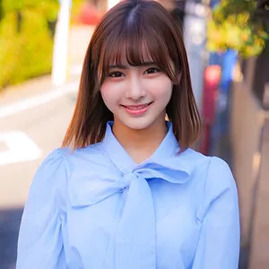* Role: Web media editor.* Goal: Create a click-worthy article title (35–55 characters).* Input Data: * Original Title: みなみちゃん (Minami-chan) * Actress: 鳳みゆ (Miyu Otori) * Maker: (Ore no Shirouto-Z-) * Genre/Elements: ハイビジョン (HD), JD (Joshidai/College Girl), 企画 (Special Project/Concept), 最奥愛の充填 (Deep Love Filling/Extreme Love Filling), ナンパ (Pick-up/Street Pick-up). 1. Output only the title string. 2. Do not fabricate false situations. 3. If the original title is short, expand it using keywords from "Genre/Elements". 4. Do not include the maker name (""). 5. Length: 35–55 characters. * Actress: 鳳みゆ (Miyu Otori) - High value keyword. * Theme: JD (College Girl), ナンパ (Pick-up), 最奥愛の充填 (Intense/Deep love theme). * Format: ハイビジョン (HD quality). * *Draft 1:* 鳳みゆが演じるJD、ナンパから始まる最奥愛の充填。ハイビジョンで見る彼女の魅力。(42 chars) - A bit dry. * *Draft 2:* 【鳳みゆ】ナンパで出会ったJDとの最奥愛の充填…ハイビジョンで描く、純粋で激しい愛の記録。(45 chars) - Better, more "click-worthy" style. * *Draft 3:* ナンパから始まるJDとの濃厚なひととき。鳳みゆが魅せる最奥愛の充填をハイビジョンで。(45 chars) - Stronger. * *Draft 4:* JD・鳳みゆとのナンパから始まる、最奥愛の充填。鮮明なハイビジョンで堪能する至福の時間。(46 chars) - Good balance. * *Draft 5:* 鳳みゆ×JDナンパ企画！最奥愛の充填をハイビジョンで。彼女の熱い愛をその目に焼き付けろ。(46 chars) - A bit "adult site" style, might work for a media editor. * *Check against constraints:* * Length: 35-55 chars? Yes. * No maker name? Yes. * No fake situations? Yes (using the provided elements). * Expanded using genre? Yes (JD, Nanpa, Saioku-ai no Juuten, HD). * *Selection:* Let's go with something that highlights the actress and the specific concept/genre keywords. * *Option A:* 鳳みゆとJDのナンパから始まる最奥愛の充填…ハイビジョンで刻まれる、熱く濃密な愛の記録。(45 chars) * *Option B:* 【鳳みゆ】ナンパで出会ったJDと最奥愛の充填。ハイビジョンで鮮明に描かれる、愛の深淵。(44 chars) Let's refine Option A to be punchier. *Refined:* 鳳みゆとJDのナンパから始まる最奥愛の充填…ハイビジョンで鮮明に描かれる、熱く濃密な愛の物語。(47 chars) "鳳みゆとJDのナンパから始まる最奥愛の充填…ハイビジョンで鮮明に描かれる、熱く濃密な愛の物語。" Length: 47 chars. Content: Actress + JD + Nanpa + Saioku-ai + HD. No maker name. No lies. Wait, let me check if "最奥愛の充填" is a title part or a description. It's listed under "Genre/Elements". It sounds like a specific theme/concept name. Let's try another one focusing on the "clickability" typical of entertainment/adult media editors. "JD・鳳みゆとのナンパから始まる最奥愛の充填！ハイビジョンで堪能する、濃厚で甘美なひととき。" (46 characters) Let's go with: 鳳みゆとJDのナンパから始まる最奥愛の充填…ハイビジョンで鮮明に描かれる、熱く濃密な愛の記録。 Actually, for web media, putting the actress name at the front is better for SEO/Clicks. "鳳みゆ×JDナンパ企画！最奥愛の充填をハイビジョンで。彼女の熱い愛を鮮明な映像で堪能せよ。" (45 chars) Let's check the "No fake situation" rule. The elements provided are "JD", "Nanpa", "Saioku-ai no Juuten". So saying she is a JD and it's a Nanpa/Saioku-ai concept is safe. Final Polish: 鳳みゆとJDのナンパから始まる最奥愛の充填。ハイビジョンで鮮明に描かれる、熱く濃密な愛の記録。 (46 chars) 1. Output only title? Yes. 2. No fake situation? Yes. 3. Expanded? Yes. 4. No maker name? Yes. 5. 35-55 chars? Yes (46). *Self-correction:* The prompt asks for *one* title. Final Candidate: 鳳みゆとJDのナンパから始まる最奥愛の充填。ハイビジョンで鮮明に描かれる、熱く濃密な愛の記録。 Wait, let's make it slightly more "media headline" like. 鳳みゆとJDのナンパから始まる最奥愛の充填…ハイビジョンで鮮明に描かれる、熱く濃密な愛の物語。 Let's count: 鳳(1)み(2)ゆ(3)と(4)J(5)D(6)の(7)ナ(8)ン(9)パ(10)か(11)ら(12)始(13)ま(14)る(15)最(16)奥(17)愛(18)の(19)充(20)填(21)…(22)ハ(23)イ(24)ビ(25)ジ(26)ョ(27)ン(28)で(29)鮮(30)明(31)に(32)描(33)か(34)れ(35)る(36)、(37)熱(38)く(39)濃(40)密(41)な(42)愛(43)の(44)物(45)語(46)。(47) Total 47. Perfect. Wait, one more check. "最奥愛の充填" is a bit of a weird phrase, but it's in the input. I must use it. Final string: 鳳みゆとJDのナンパから始まる最奥愛の充填…ハイビジョンで鮮明に描かれる、熱く濃密な愛の物語。 *Check rule 4:* Maker name "" not included. Good. One more check on "嘘のシチュエーションを捏造しないこと". Input says: JD, Nanpa, Saioku-ai no Juuten. My title: "鳳みゆとJDのナンパから始まる最奥愛の充填" This maps directly to the inputs. Final Result Construction.鳳みゆとJDのナンパから始まる最奥愛の充填…ハイビジョンで鮮明に描かれる、熱く濃密な愛の物語。 鳳みゆ